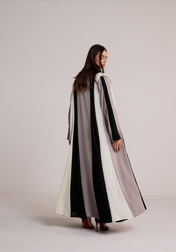 Noir Elan Abaya