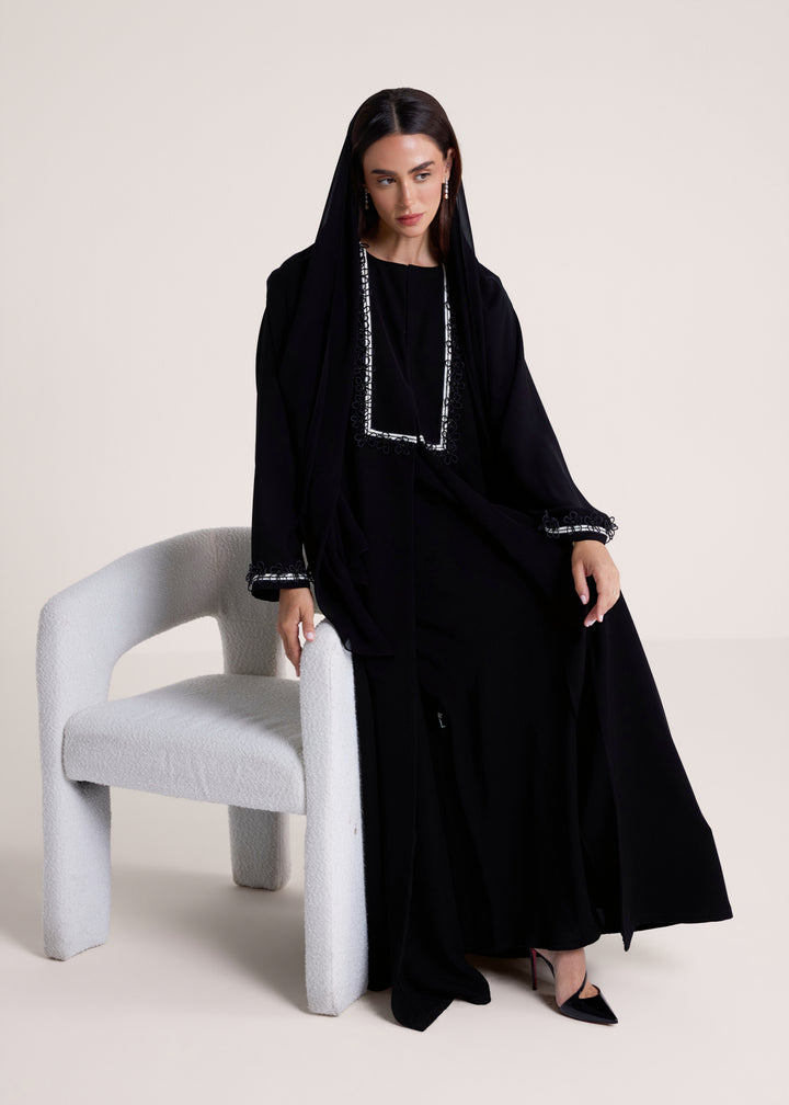 The Elodie Abaya