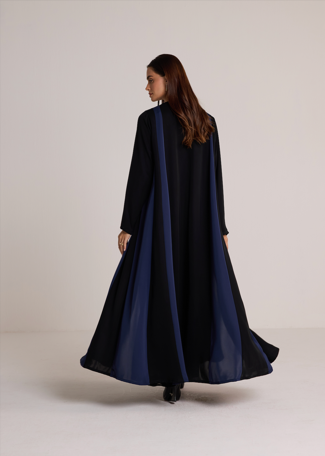 The Linea Abaya